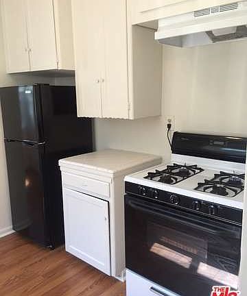 2nd image of 411 E Hardy St #A