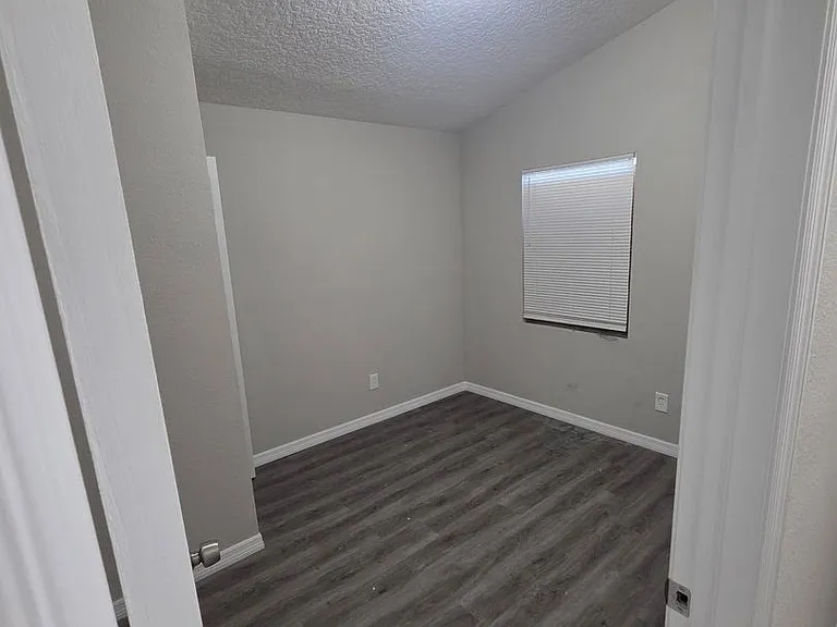 8730 Hare Ave — Photo 7
