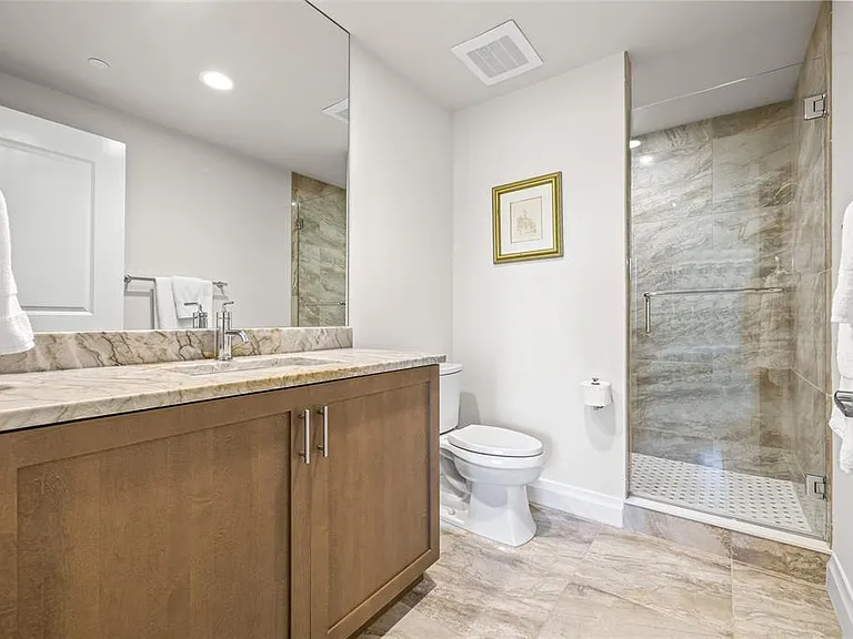 795 Collany Rd #205 — Photo 32