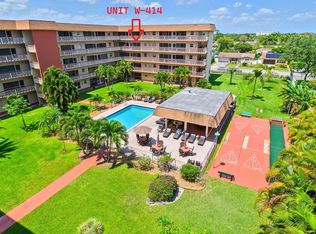 W, Hollywood, FL 33021