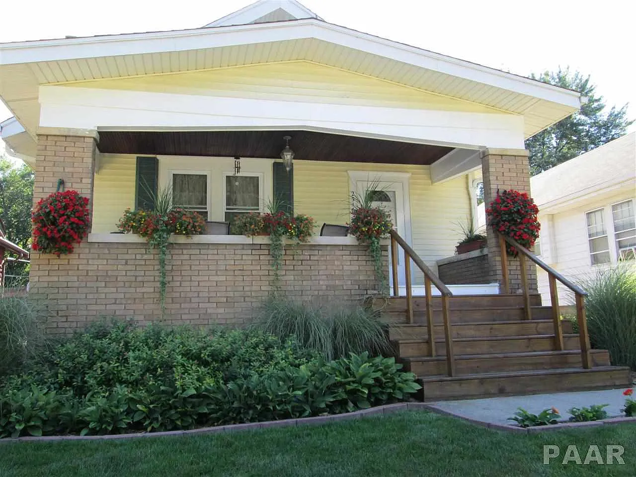 2316 N North St photo 1