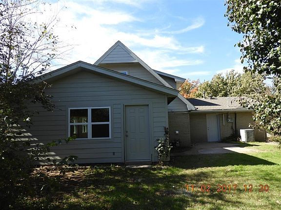 2nd image of 2916 N Shannon Ave