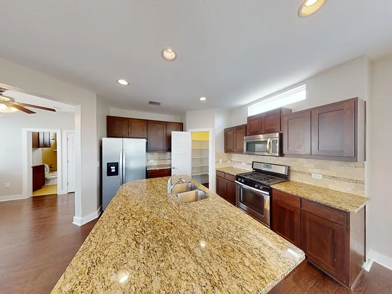 2021 Geniveive Ln — Photo 10