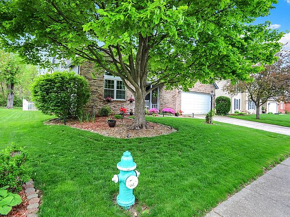 3rd image of 4521 Tarragon Dr
