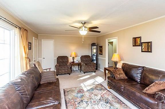 4th image of 1816 Taylor Dr