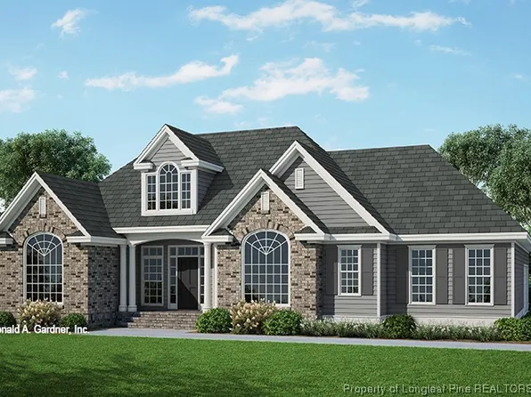 110 Miami St, Clinton, NC 28328