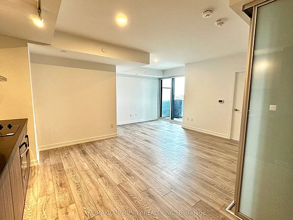 3rd image of 1100 Sheppard Ave W #705