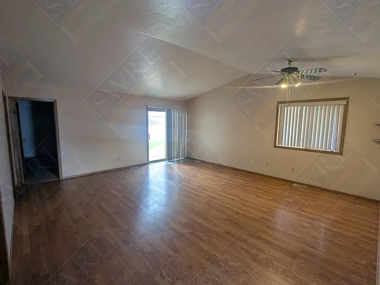 1214 9th St — Photo 3