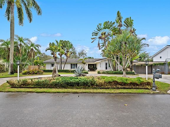 3rd image of 9838 SW 94th Ter