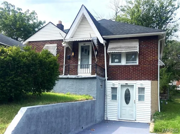 3101 Gary Dr, Saint Louis, MO 63121