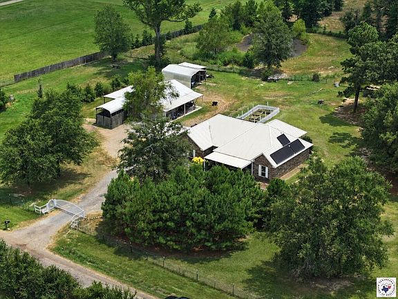 4th image of 1074 County Road 1105