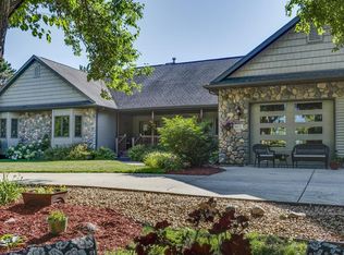 402 Rustic Dr, Madison, WI 53718