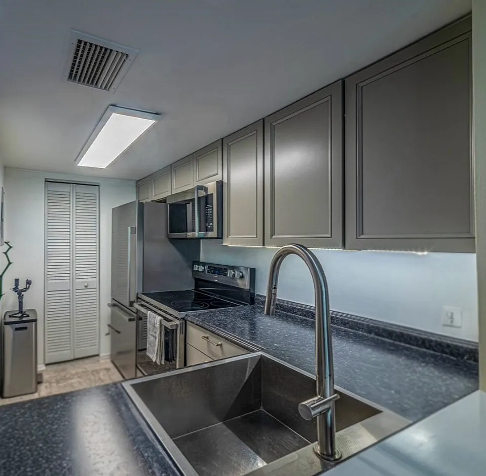 1 bed, 682 sqft, $1,300 — Photo 2