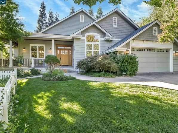 919 Hawthorne Dr, Lafayette, CA 94549