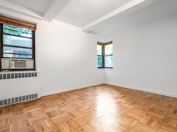 90 Park Terrace East image 18 of 33