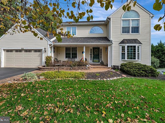 4th image of 319 Palomino Dr