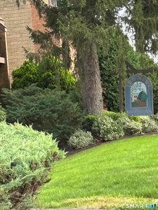 38 North Main Street APT 32, West Hartford, CT, 06107