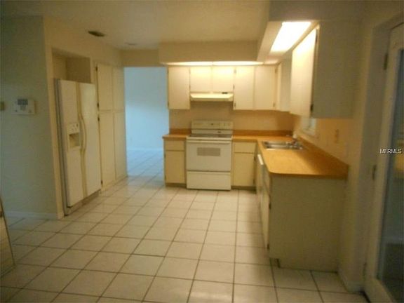 3rd image of 1192 Clearview Dr