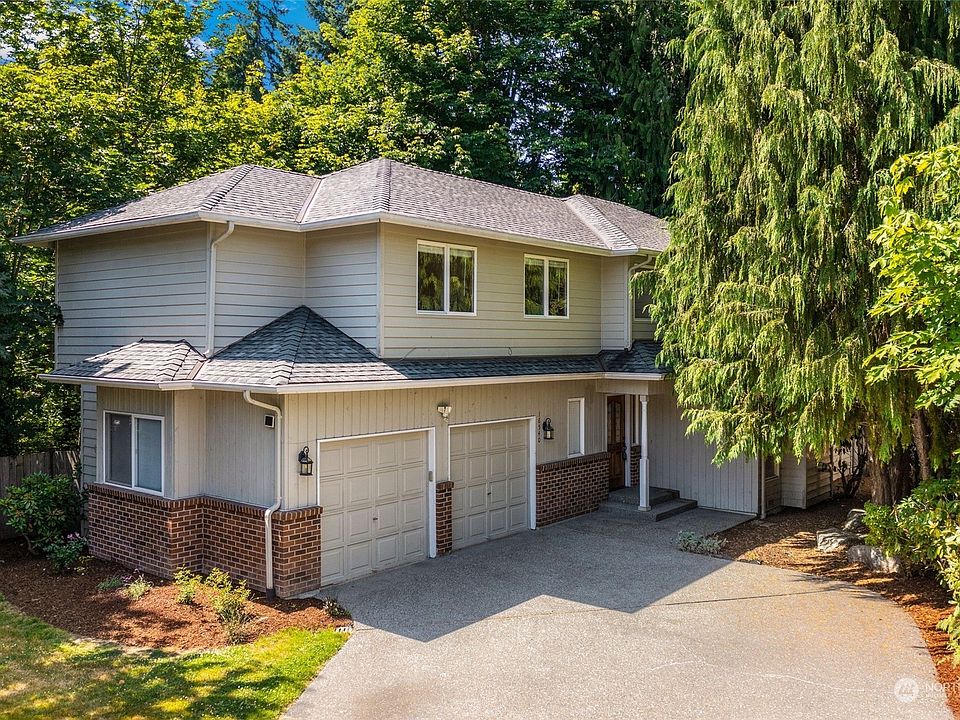 1st image of 16540 NE 96th Court