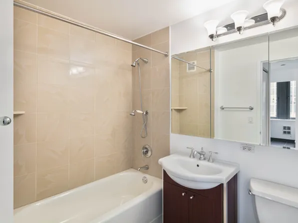 100 Maiden Lane image 19 of 20