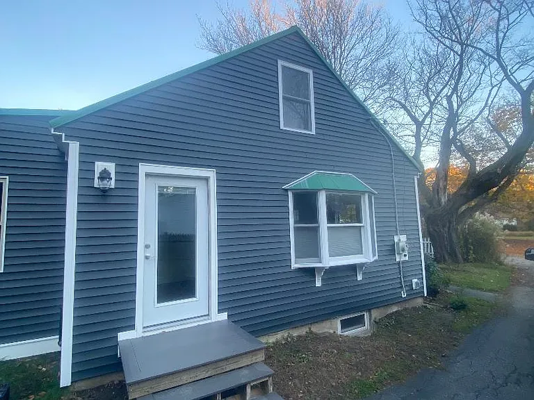 4 Beverly Ter — Photo 2