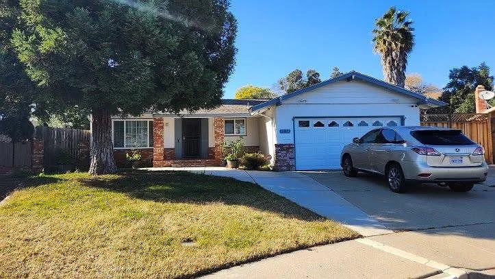 1112 Granada Ct photo 1