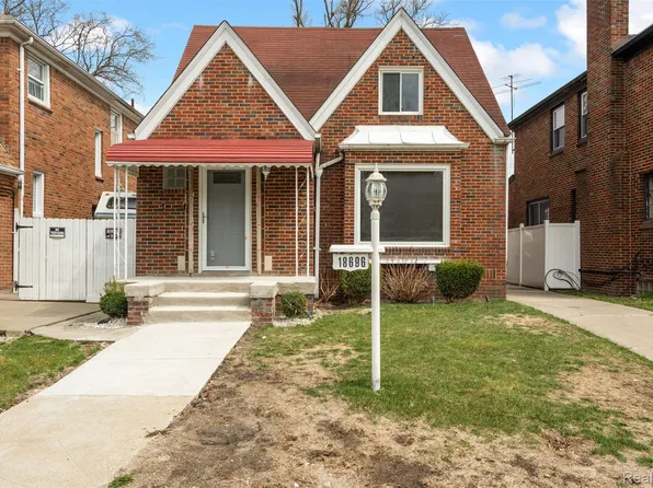 18696 Cherrylawn St, Detroit, MI 48221