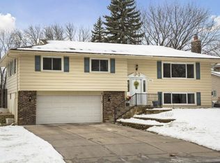 4717 Gettysburg Ave N, New Hope, MN 55428