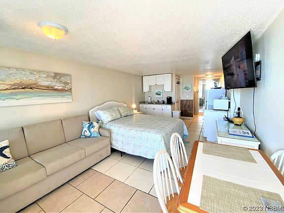 2nd image of 3501 S Atlantic Ave #G220