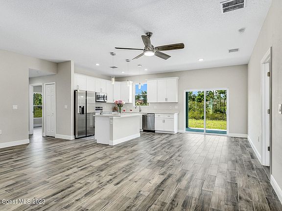 2nd image of 1054 Towhlen St SE #23