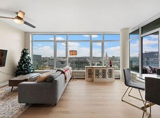 168 W 1st Ave #1708, Vancouver, BC V5Y 0H6