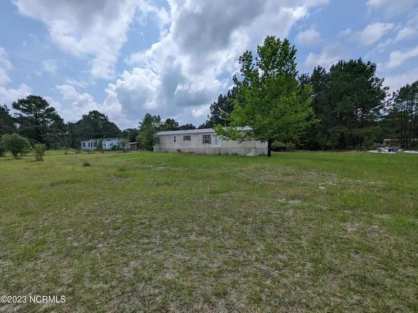 115 Branch Drive, Burgaw, NC 28425