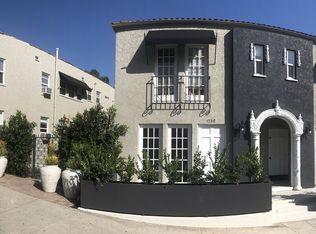 1754 N La Brea Ave, Los Angeles, CA 90046
