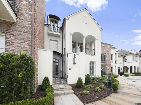 10 Country Club Pl, Baton Rouge, LA 70809