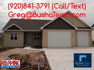 2324 Lacewing Dr, Neenah, WI 54956