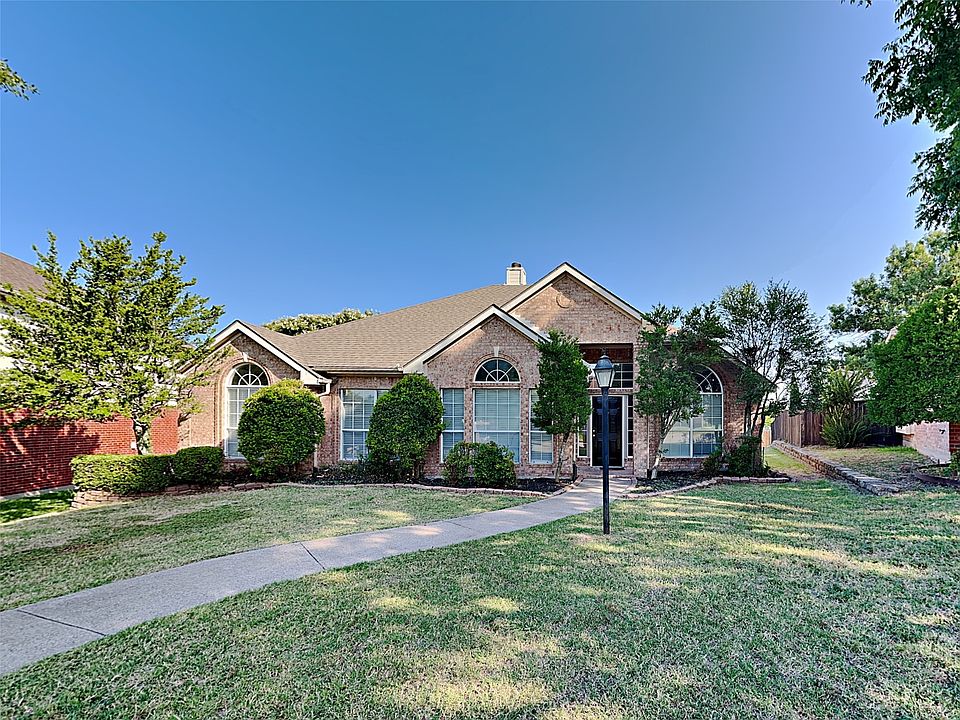 1st image of 2403 Brookchase Dr