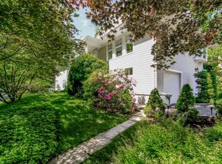 51 Glen Rd, Greenwich, CT 06830