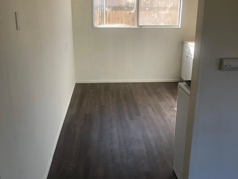 8540 Cora Mae Pl — Photo 2