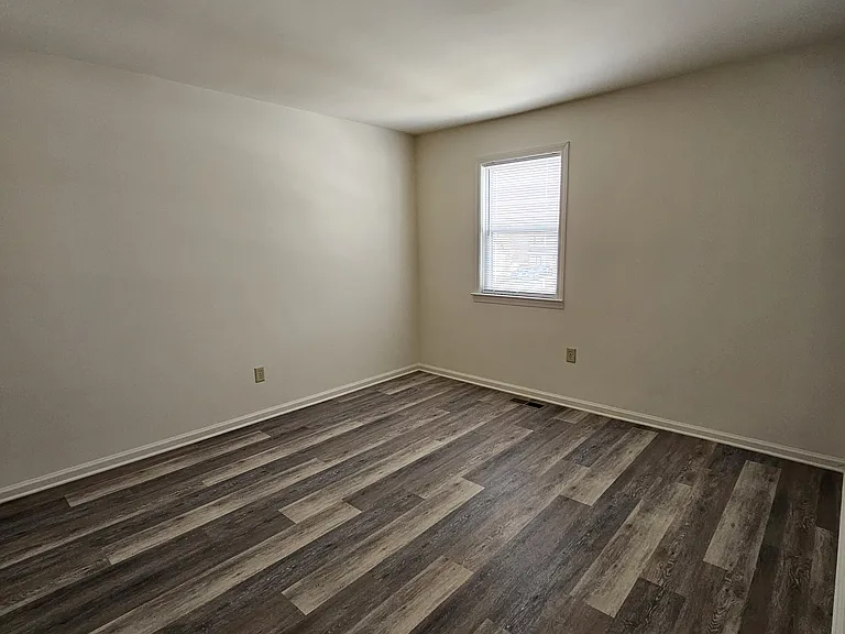148 E Plover Dr — Photo 6