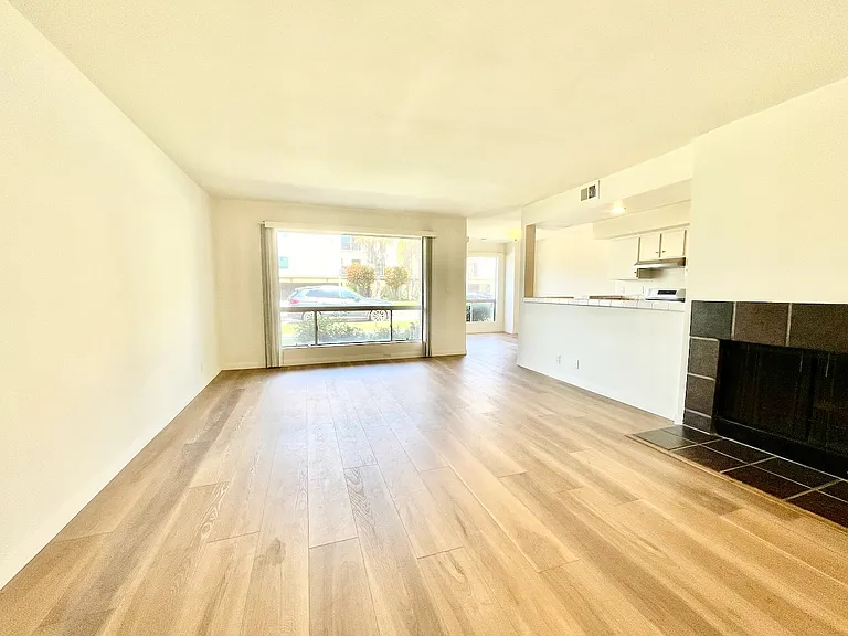 5958 E Naples Plz #NA — Photo 3