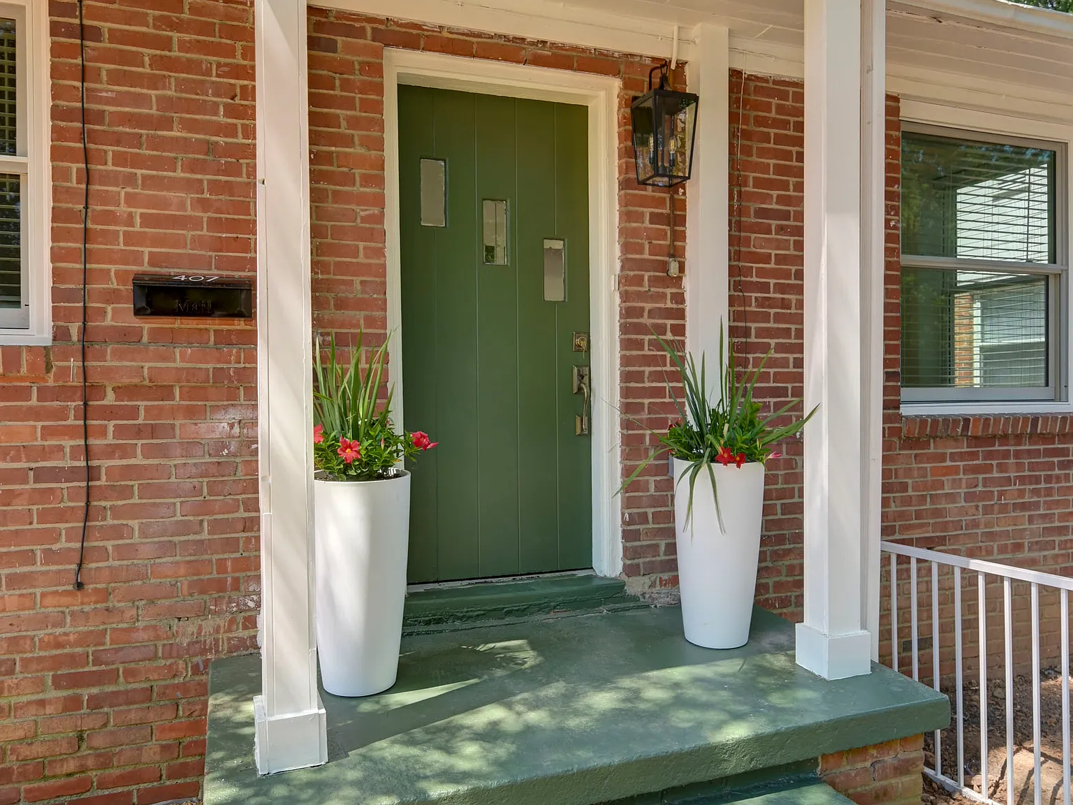6 bed, 1900 sqft, $7,800 — Photo 3