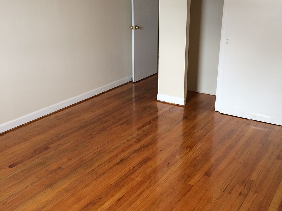 2nd image of 424 Willard Ave APT B1