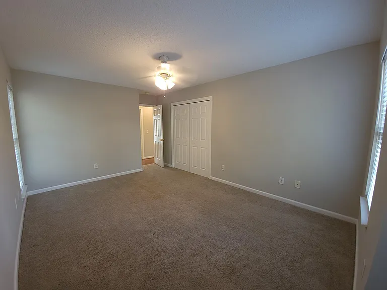 324 Weeping Willow Dr — Photo 15