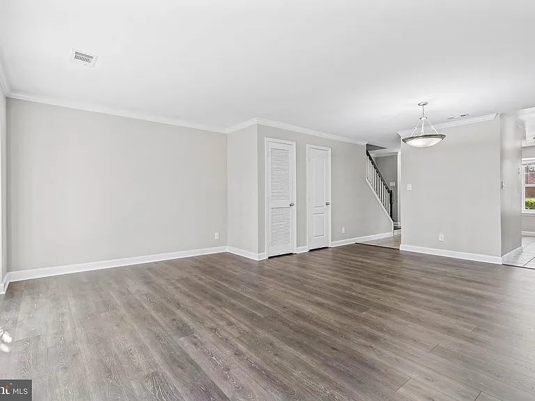 3842 Chesterwood Dr #3842 — Photo 7