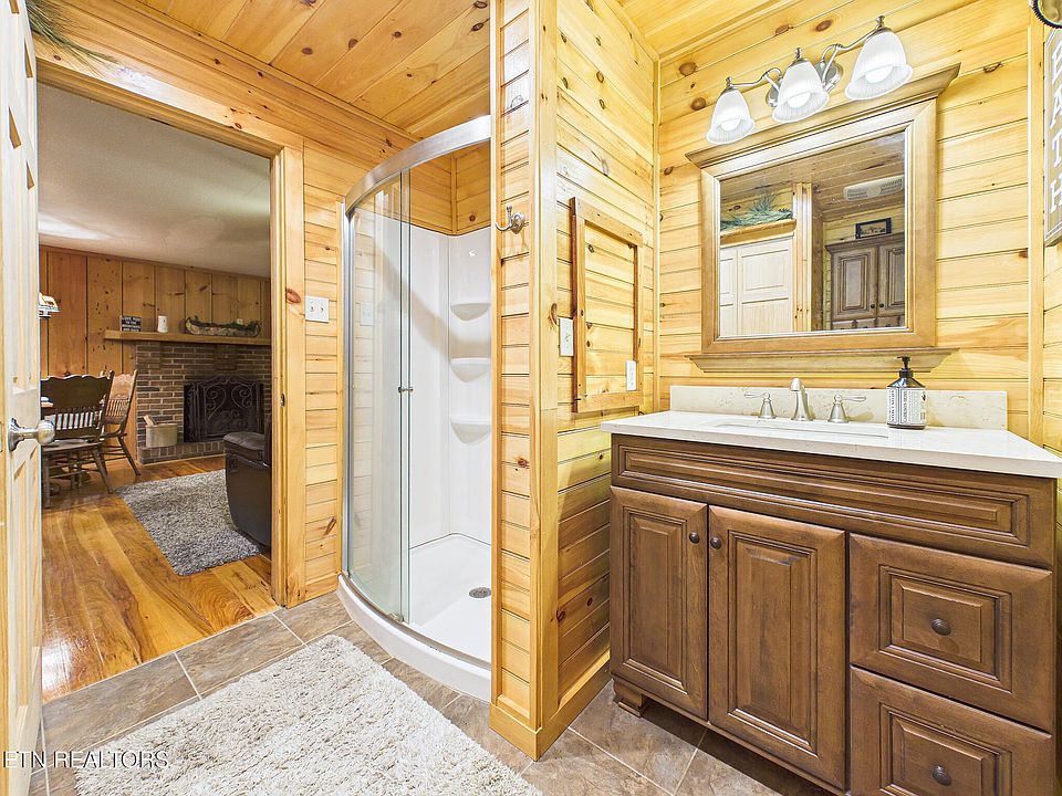 37th image of 113 Rivendell Ln