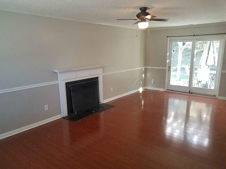 5645 Lighthall Ln — Photo 7