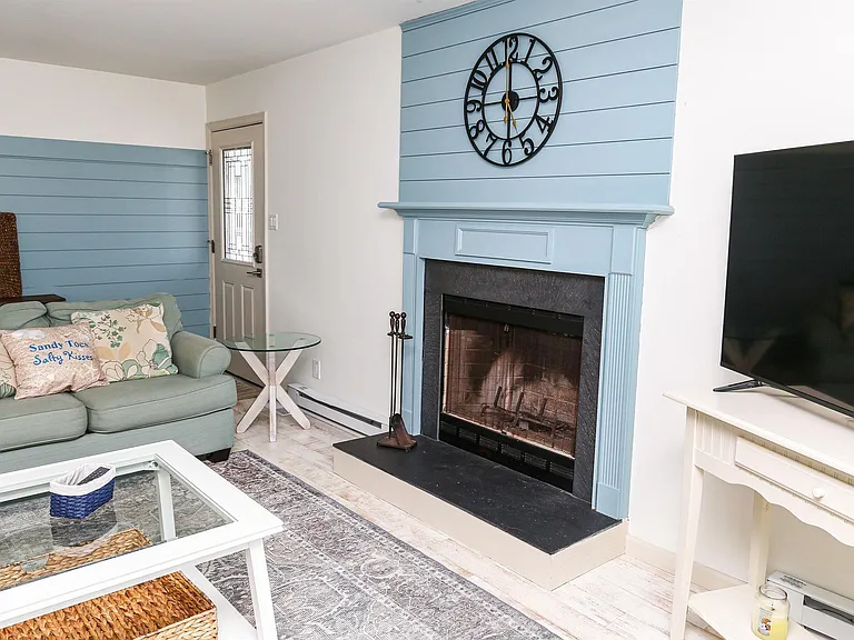 618 Bayshore Ave — Photo 9