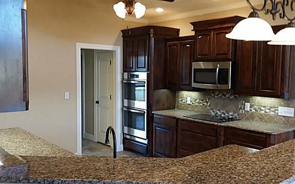 4th image of 4601 Vista Grande