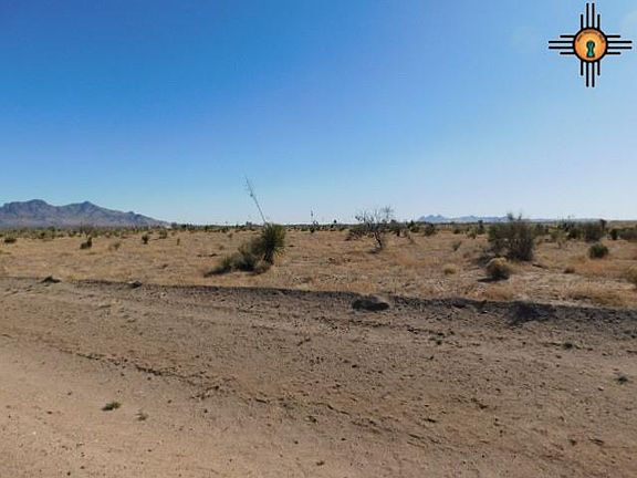 2nd image of Acoma Rd SW