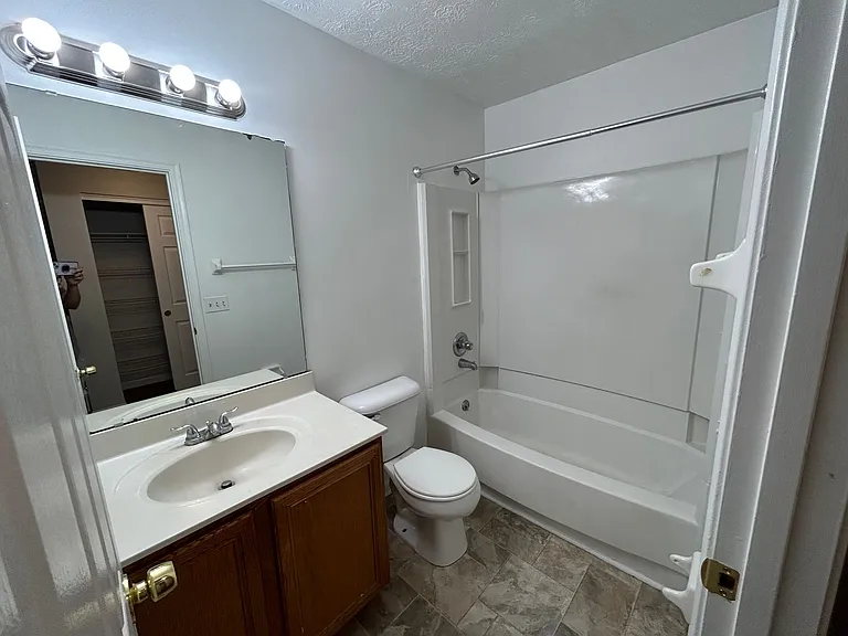 3217 Daytona Ave — Photo 16